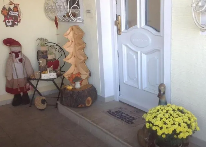 Apartamento Haus Anja In By Interhome